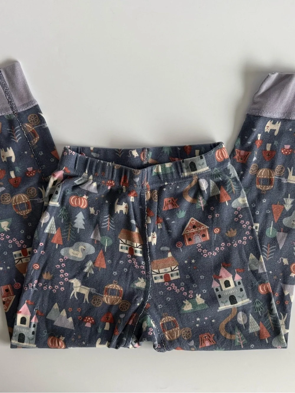 Hanna Andersson 5T Kids Cozy Village Print Pajama Set - navy blue